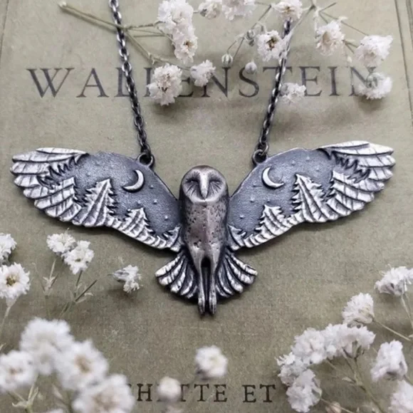 🦉 Retro Grunge Owl Moon Sky Necklace 🦉 - Picture 1 of 6